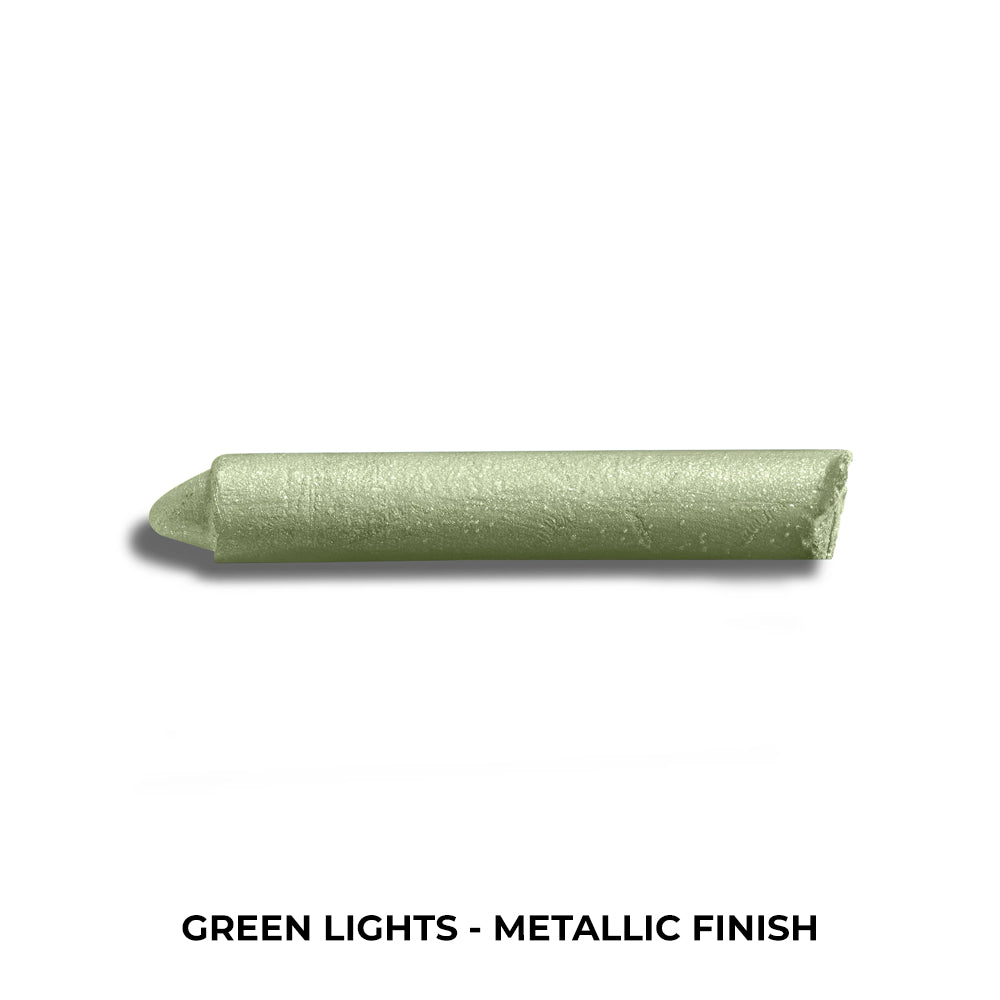 Avon - Metalická tužka na oči Ultra Glimmerstick - limitovaná edice - 