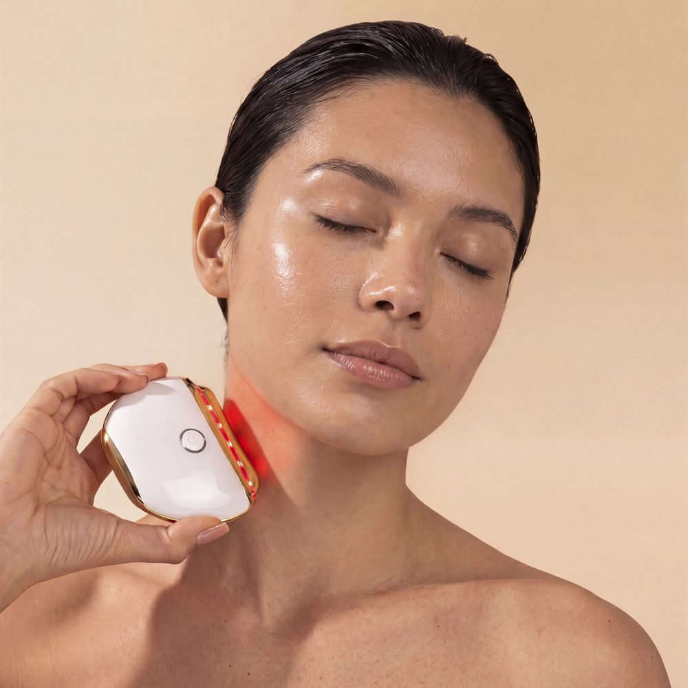 Avon - SKIN PRO Lichttherapie-Gerät für das Gesicht - 